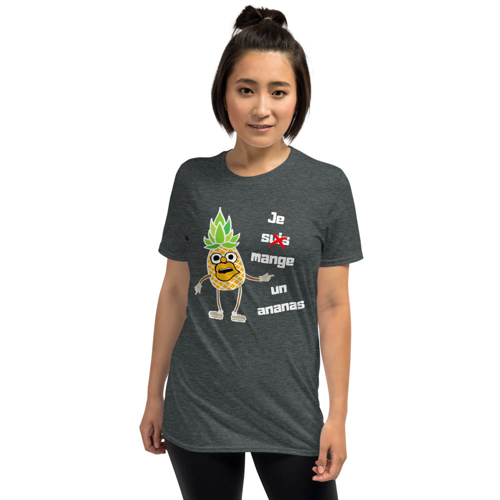 DARK - Je (suis) mange un ananas Short-Sleeve Unisex T-Shirt